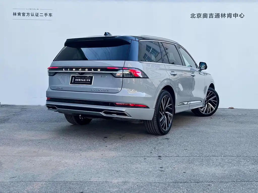 Lincoln Aviator 2024 3.0T V6 мест