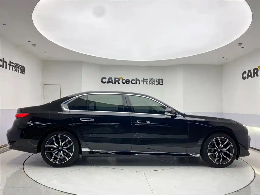 BMW 7 Series 7 2026 735Li M Sport