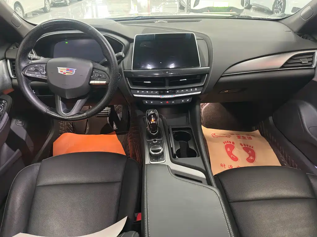 Cadillac CT5 — миниатюра 8