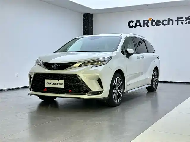 TOYOTA GREVIA 2024