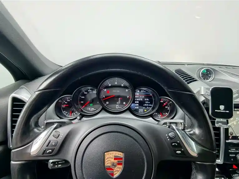 Porsche Cayenne 2014 Cayenne Platinum Edition 3.0T