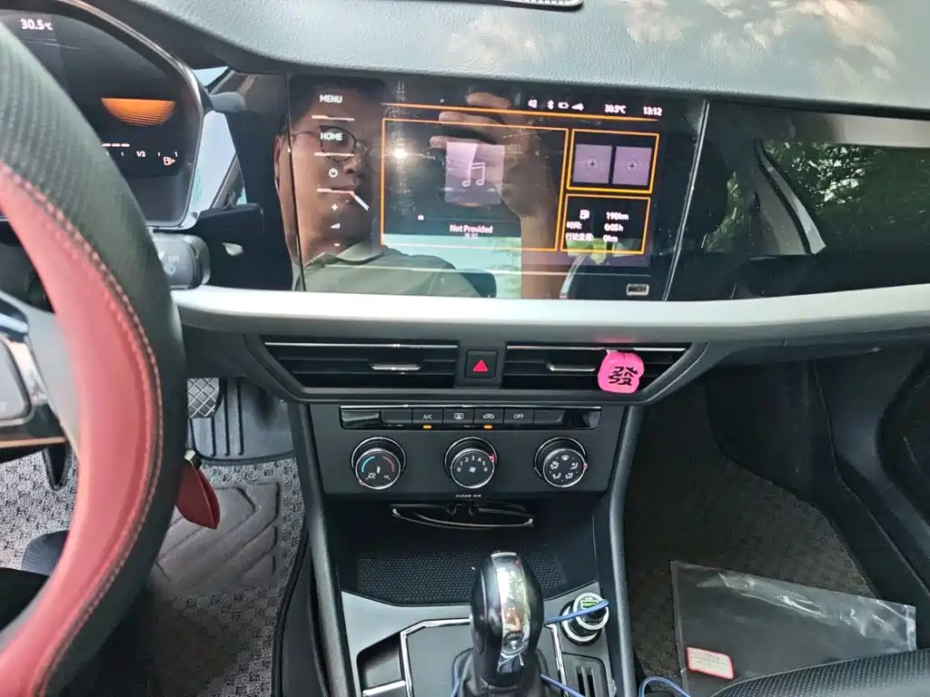 Volkswagen Lavida — миниатюра 9