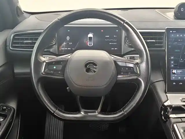 NIO EC6 — миниатюра 8