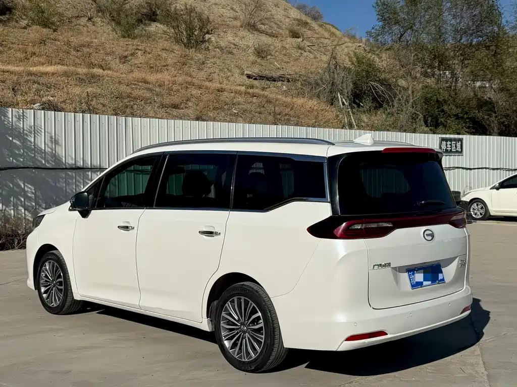 GAC M6 2019 270T DCT Luxury （ мест） VI