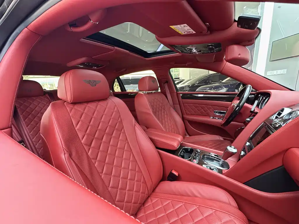 Bentley Flying Spur — миниатюра 4
