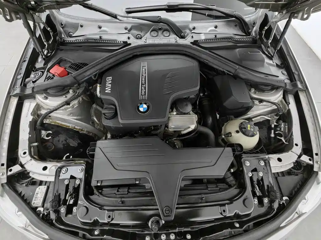 BMW 3 Series — миниатюра 6