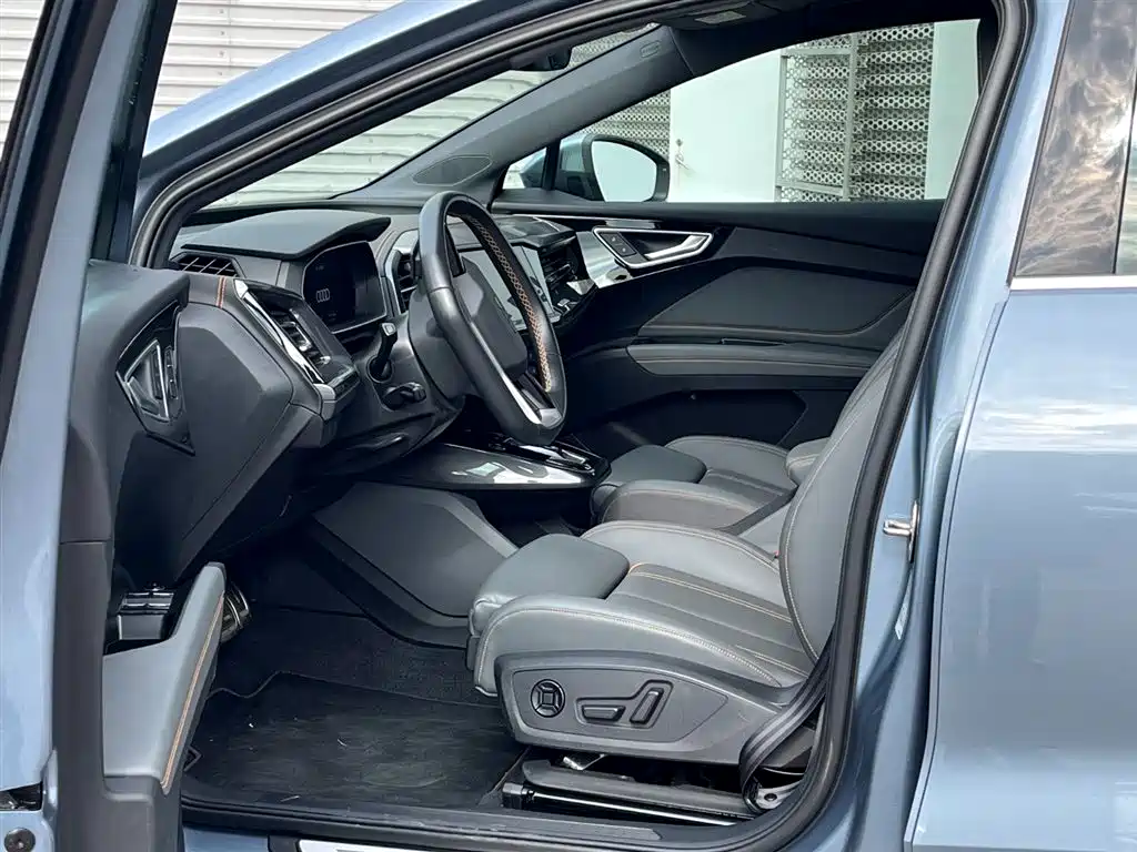 Audi Q4 e-tron — миниатюра 7