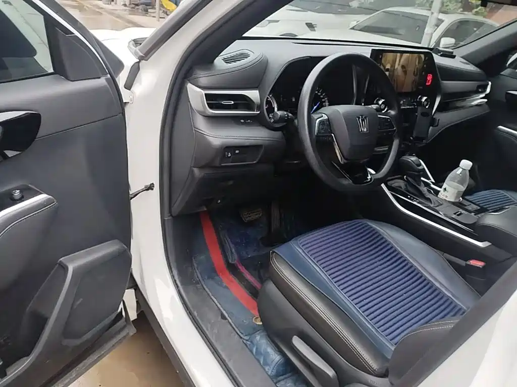 Toyota Crown Kluger — миниатюра 16