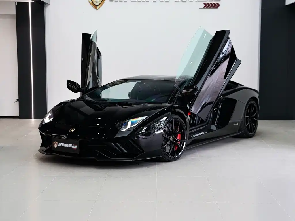 Lamborghini Aventador
