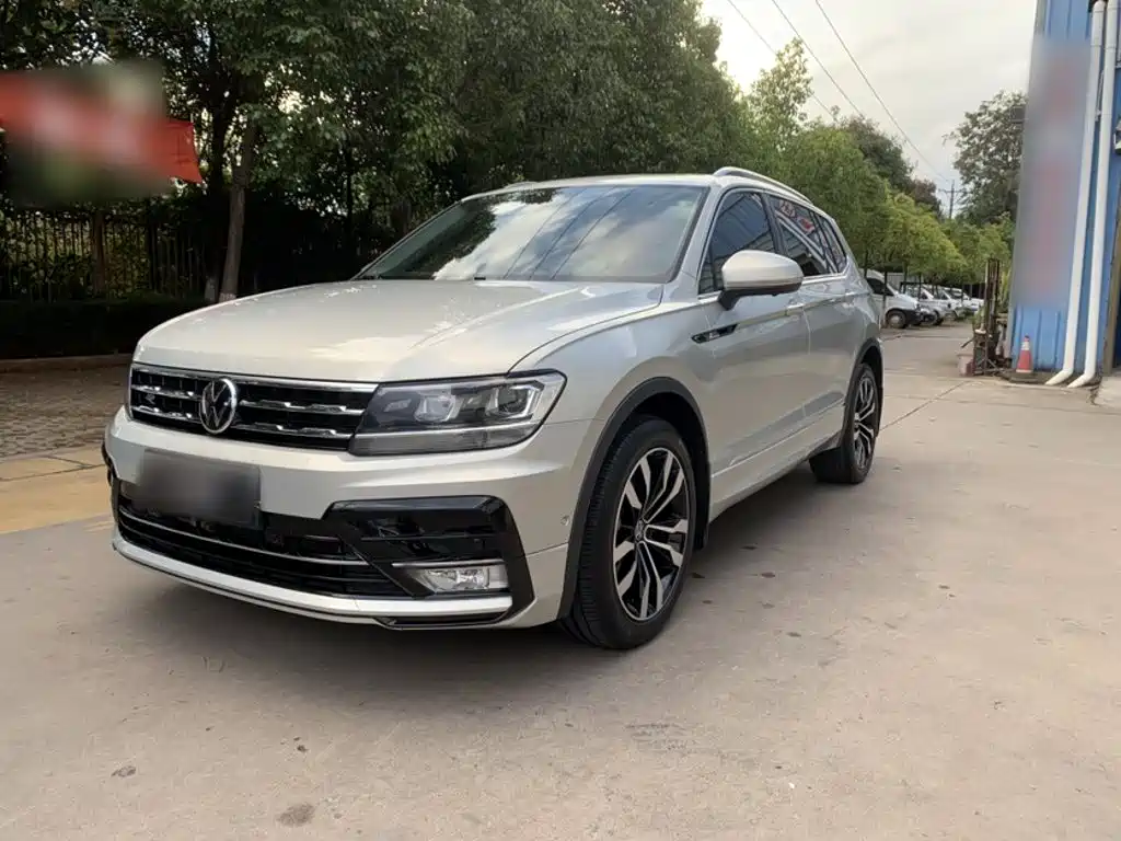 Volkswagen Tiguan L