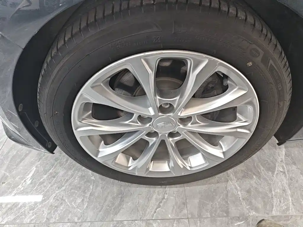 Cadillac CT5 — миниатюра 23