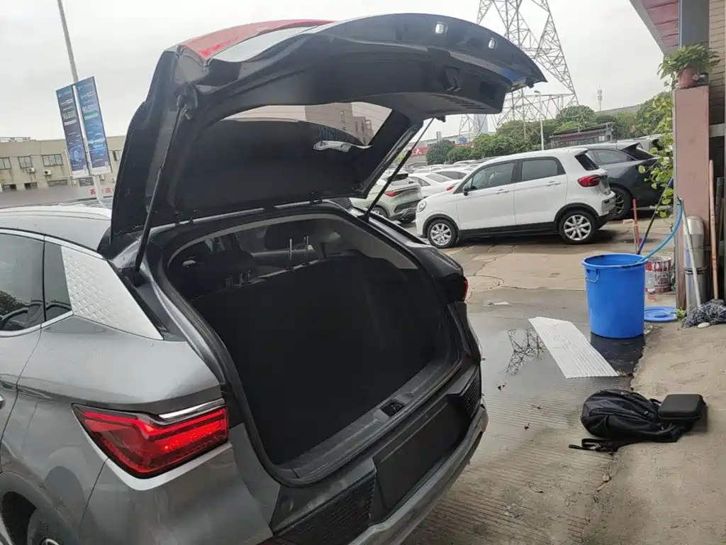 BYD Yuan Plus — миниатюра 19
