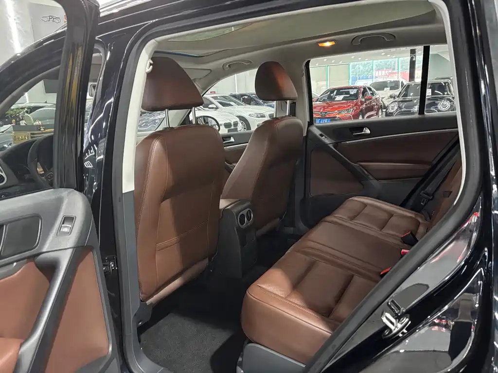 Volkswagen Tiguan — миниатюра 9
