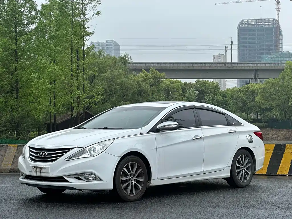 Купить Hyundai Sonata