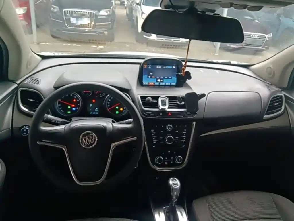 Buick Encore — миниатюра 10