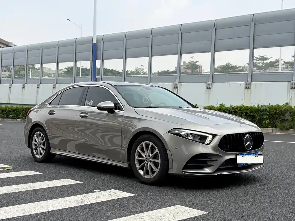 Mercedes-Benz A-Class — миниатюра 3