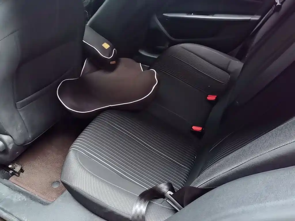Peugeot 408 — миниатюра 17