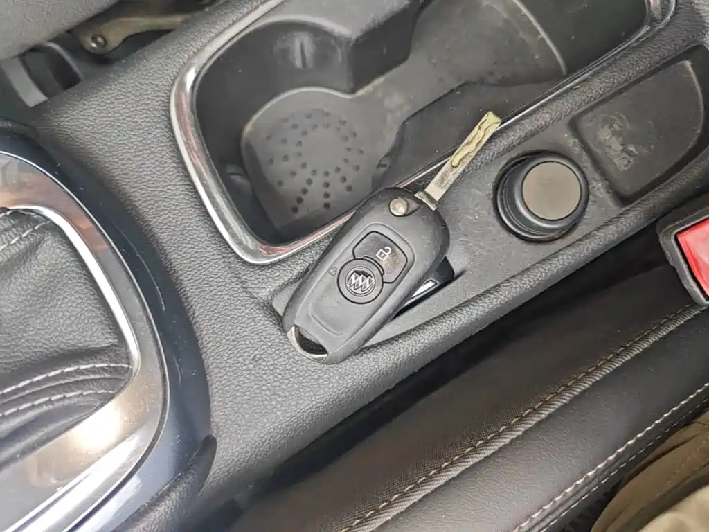 Buick Verano — миниатюра 9