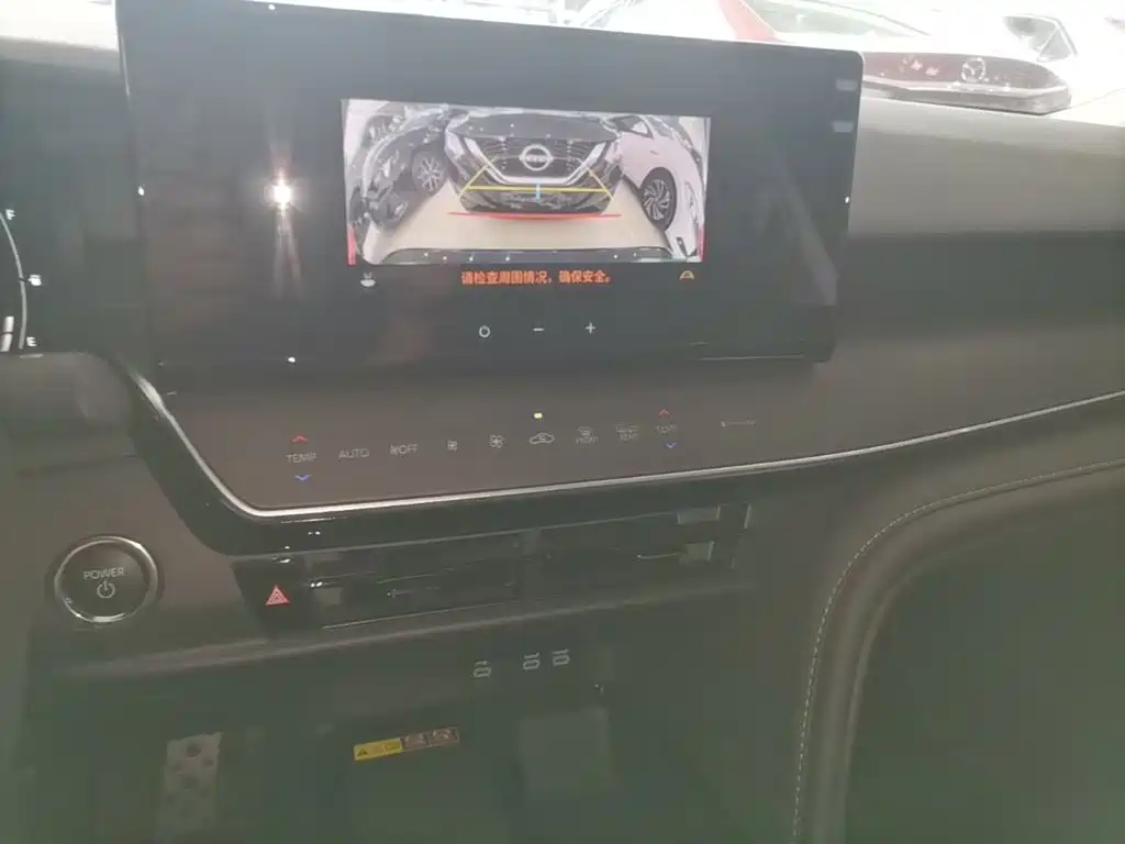 Toyota Camry 2026 2.0HSE Sport Lite