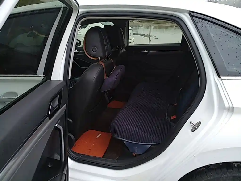 Volkswagen Sagitar — миниатюра 17