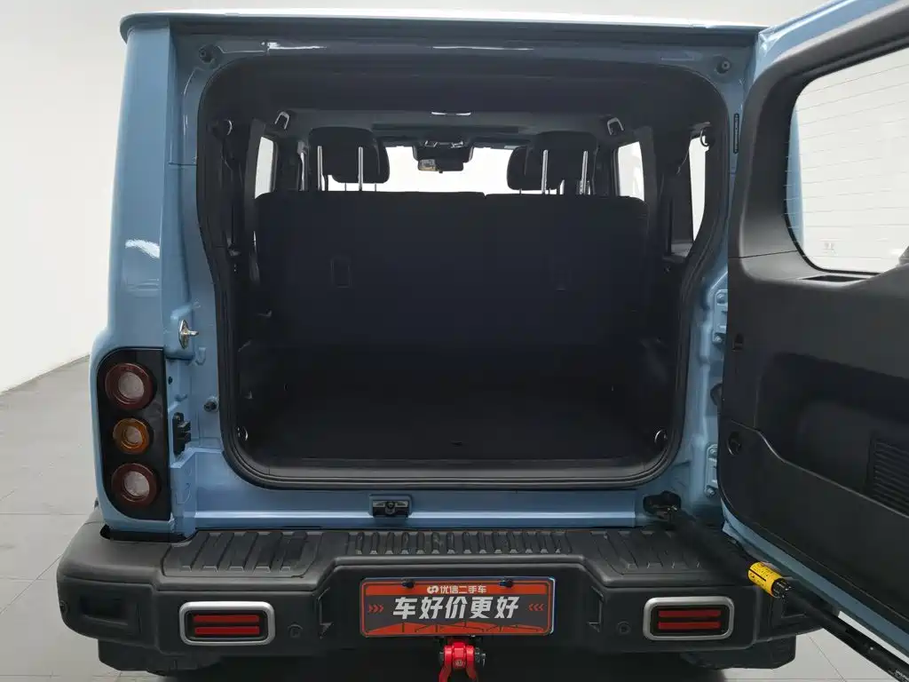 212 212 T01 — миниатюра 16