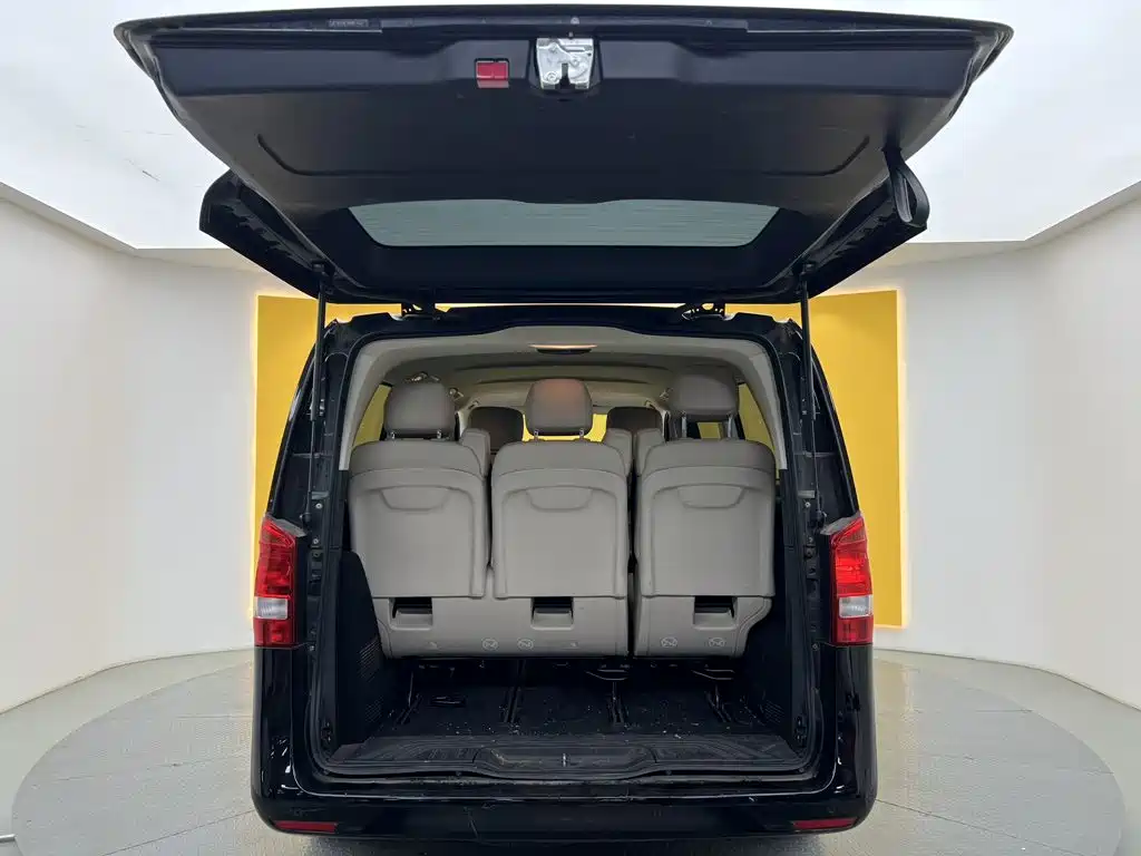 Mercedes-Benz Vito — миниатюра 10