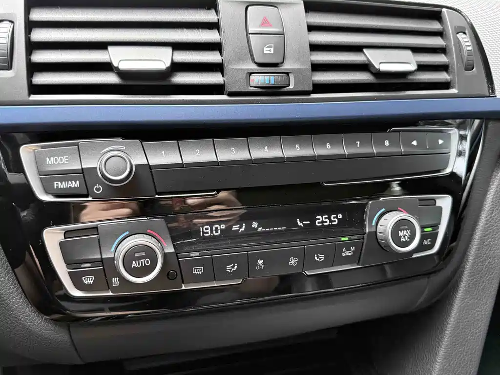 BMW 4 Series — миниатюра 14