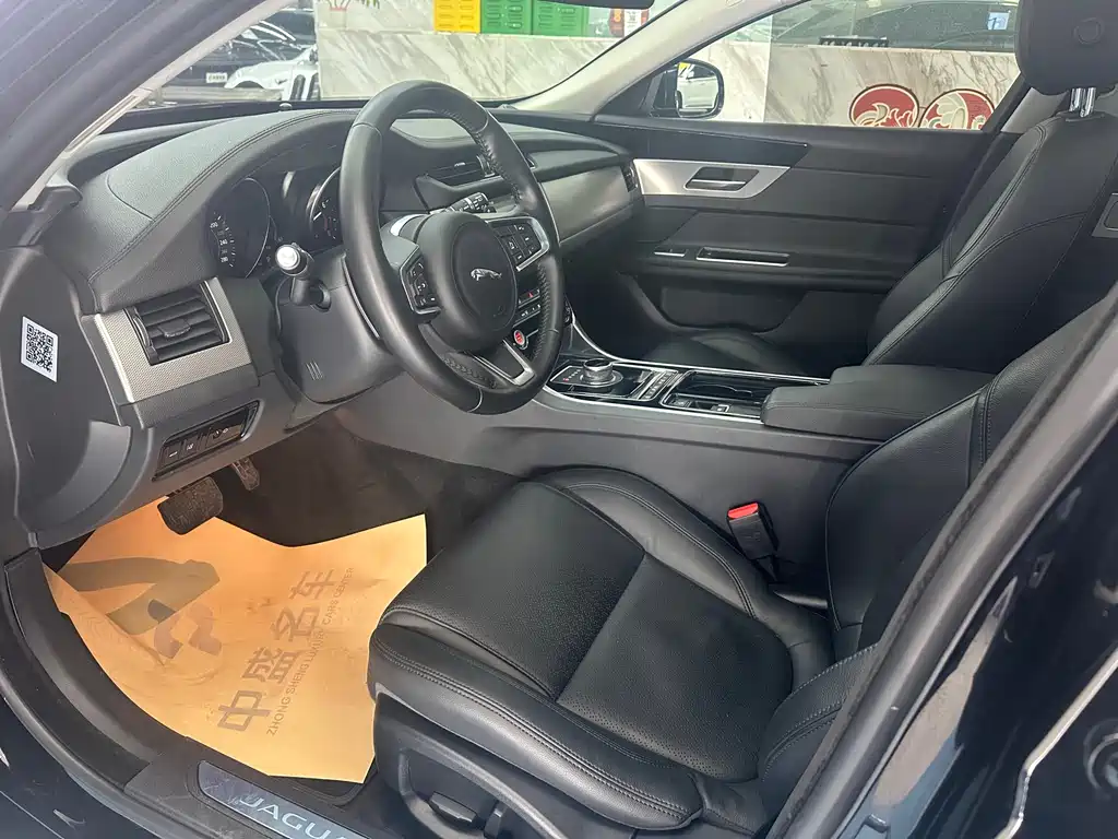 Jaguar XF 2018 XF Sportbrake 2.0T 250PS