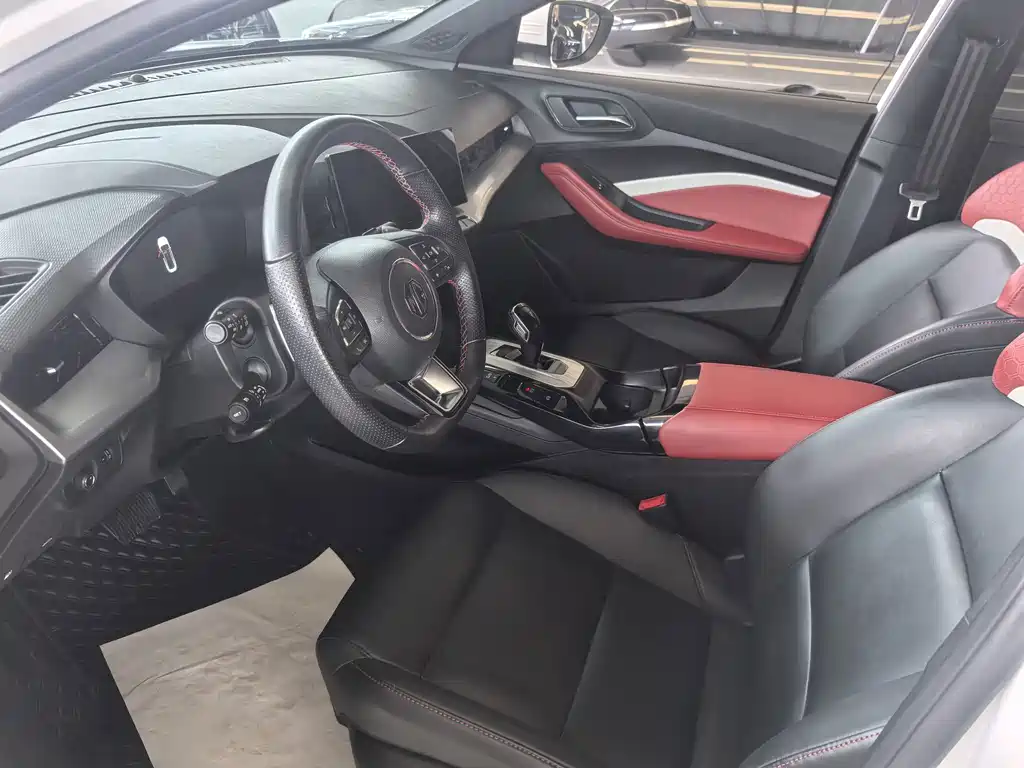 MG MG5 - фото 4