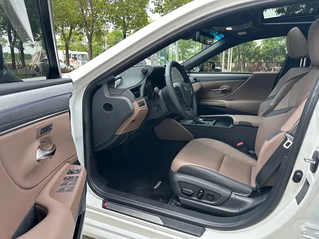 Lexus ES — миниатюра 4