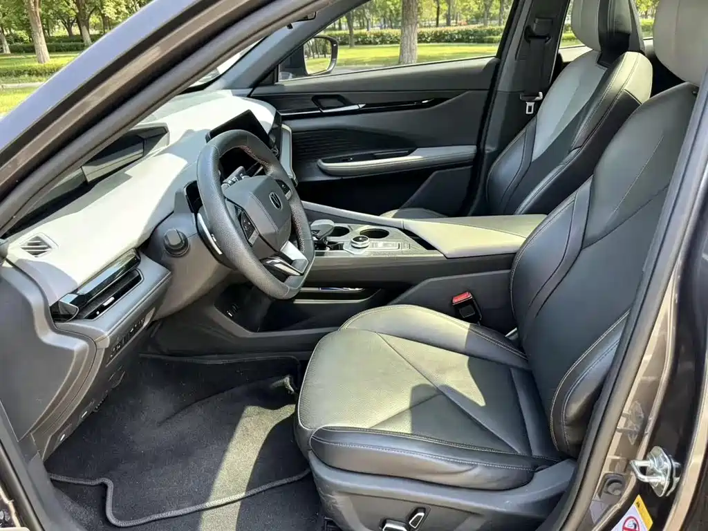Changan UNI-V 2022 1.5T
