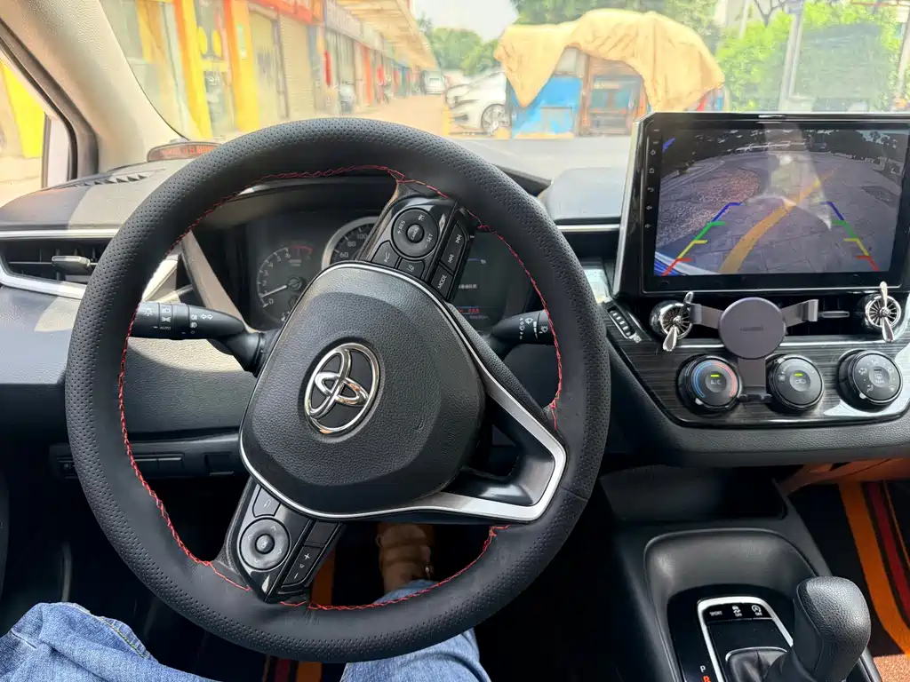Toyota Corolla — миниатюра 10