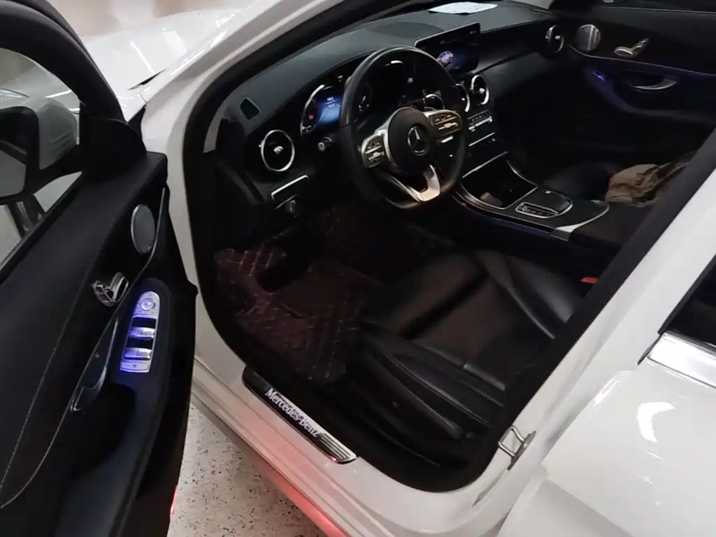 Mercedes-Benz C-Class — миниатюра 16
