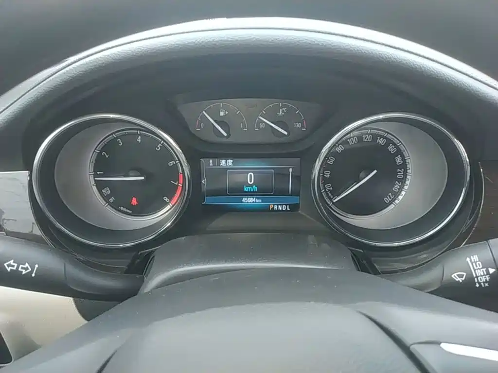 Buick Verano — миниатюра 12