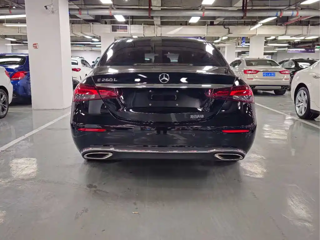 MERCEDES-BENZ E CLASS