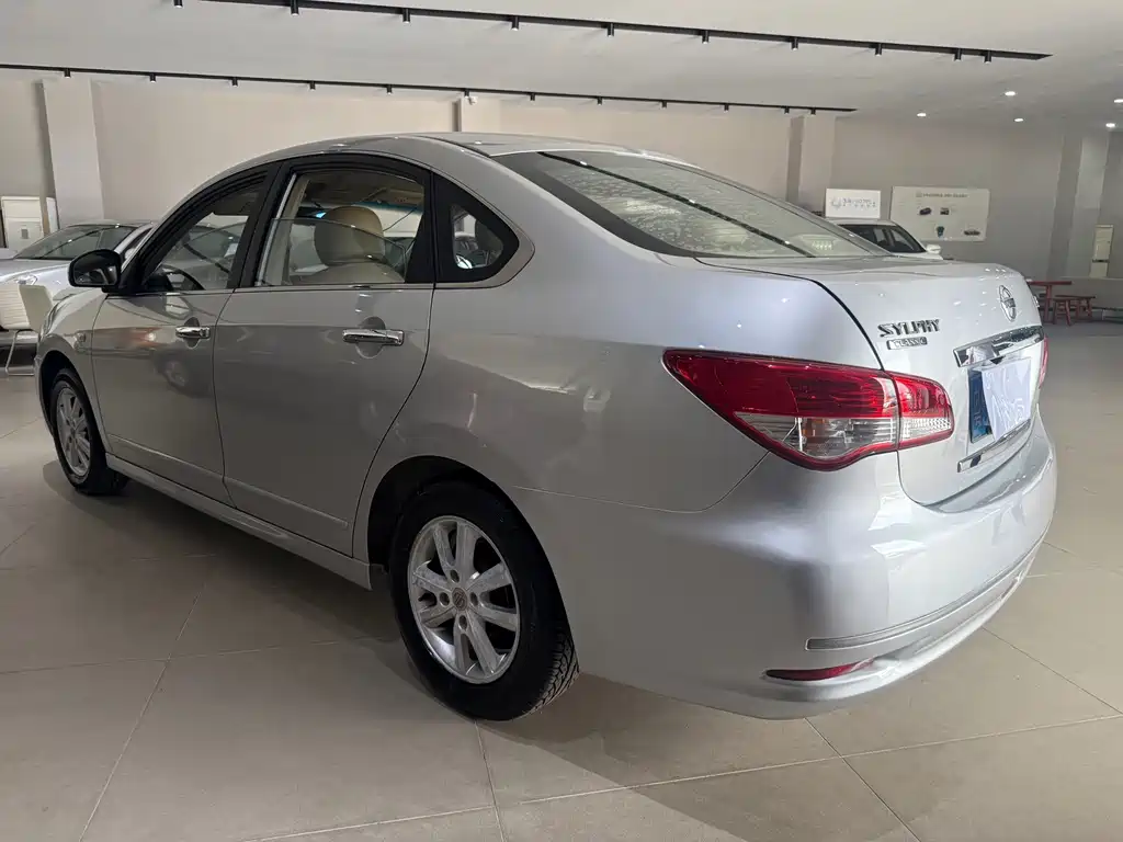 Nissan Sylphy — миниатюра 11