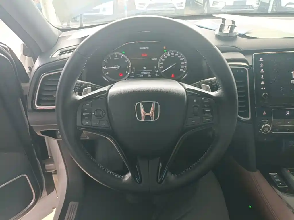 Honda UR-V — миниатюра 11