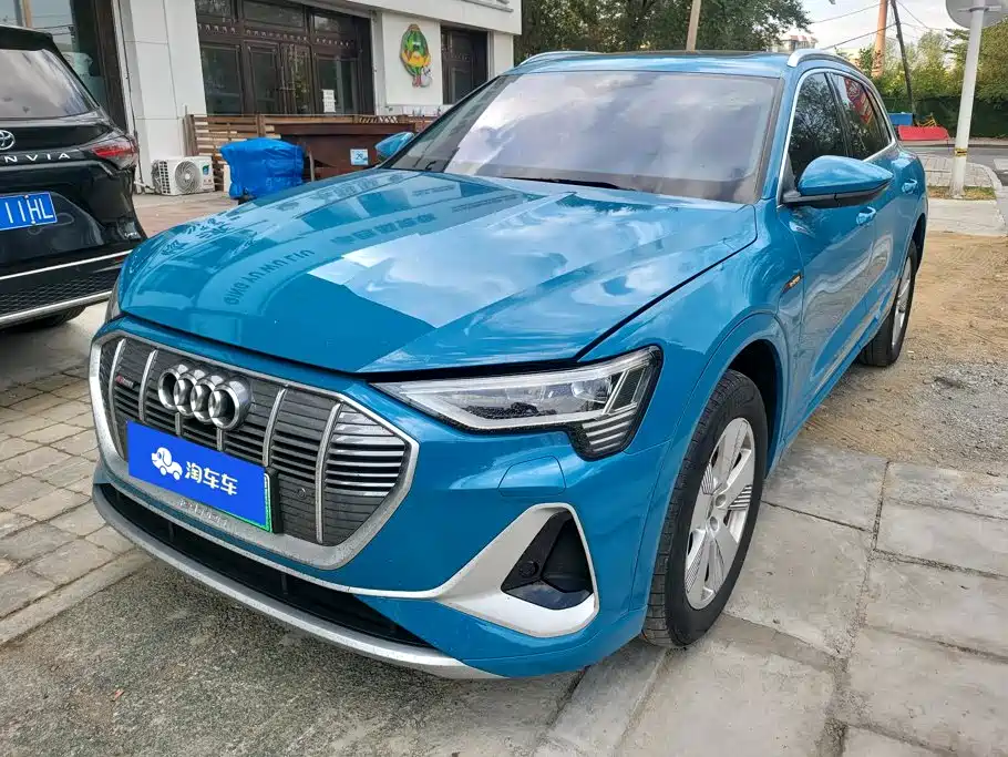 Audi E-tron