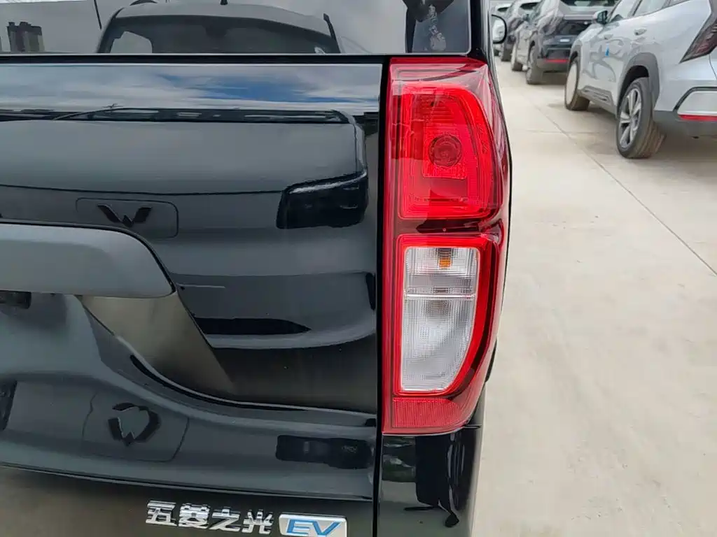 Wuling Zhiguang EV — миниатюра 8