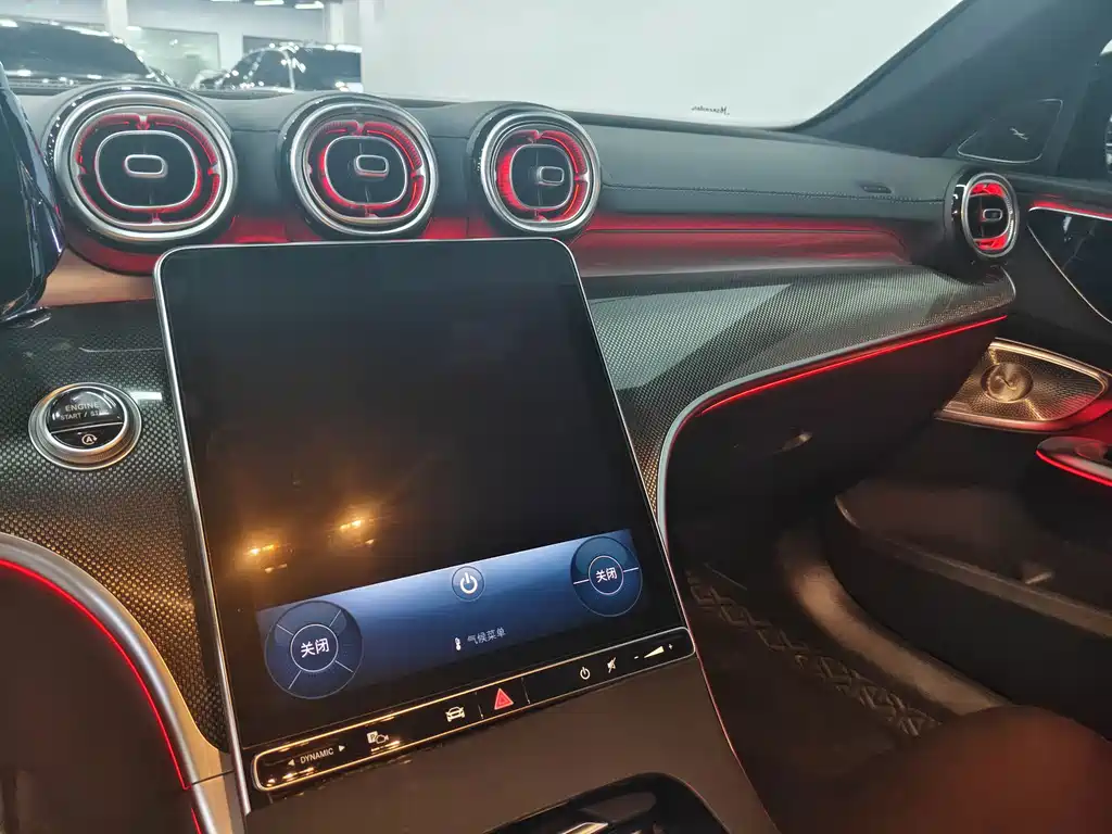 Mercedes-Benz C-Class — миниатюра 7