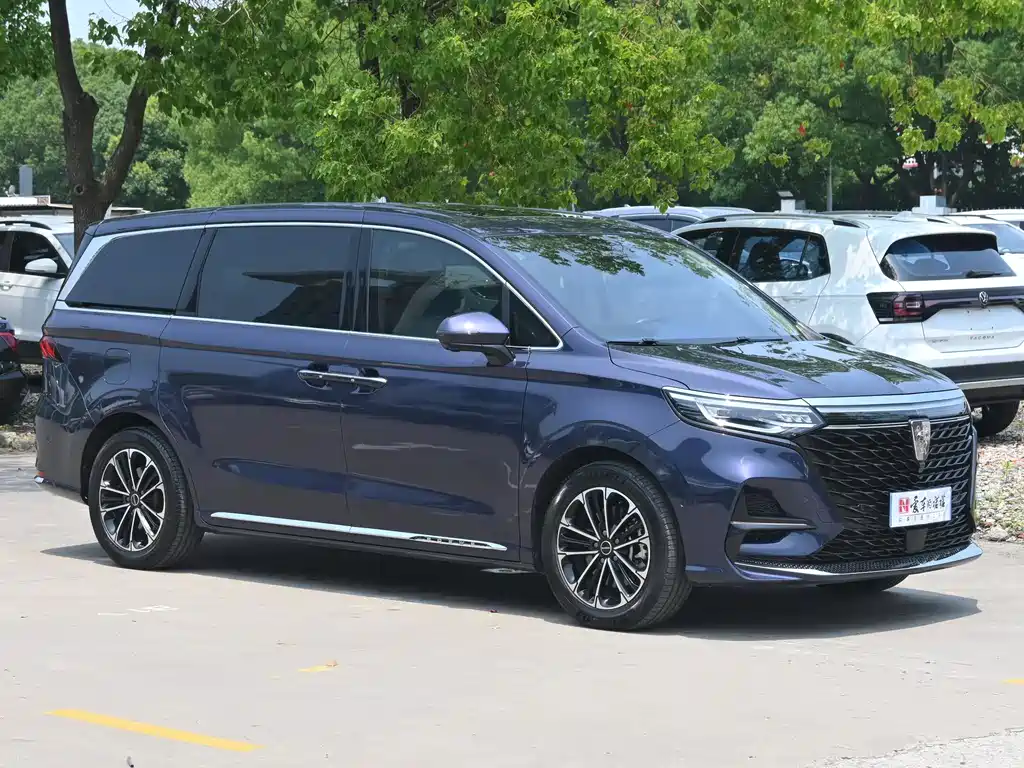 Roewe iMAX8 2022 400TGI