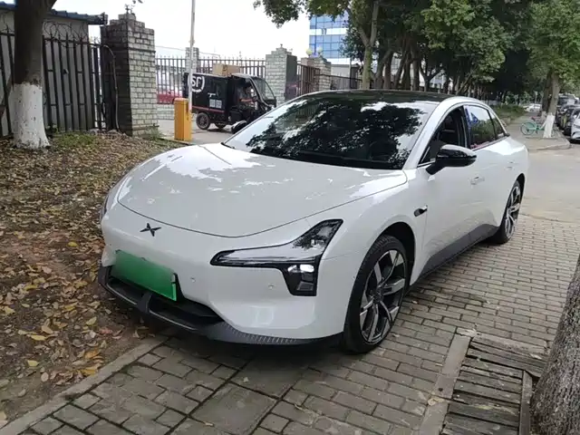 2025 Xpeng Mona M03