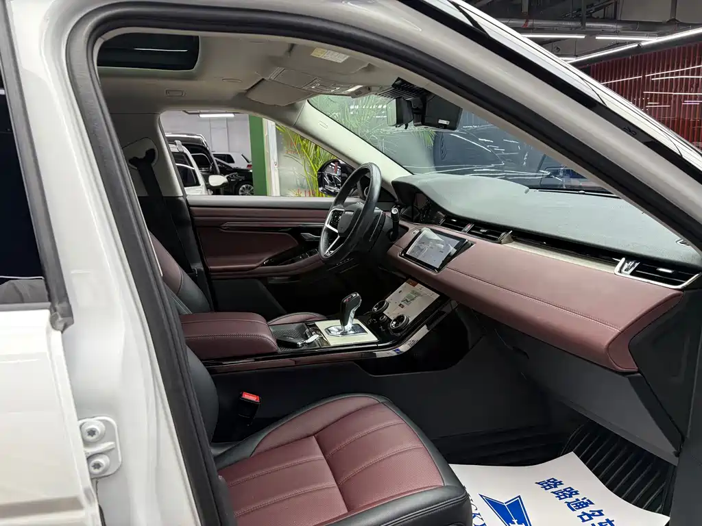 Land Rover Evoque — миниатюра 8