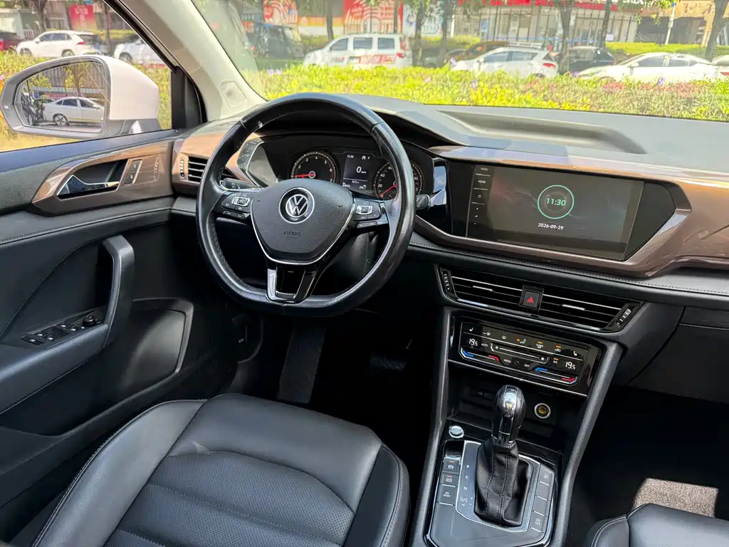 Volkswagen Tharu — миниатюра 16