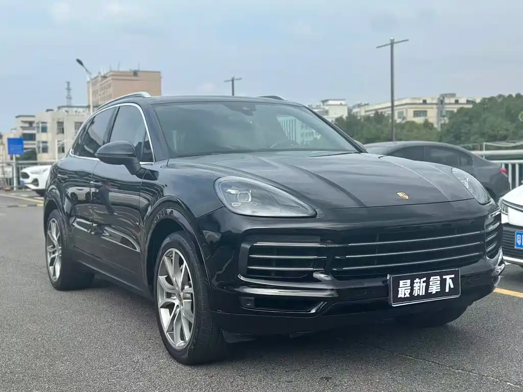PORSCHE CAYENNE