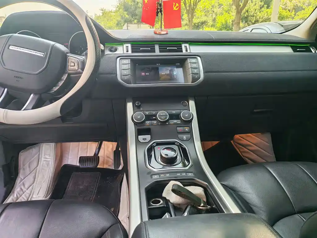 Land Rover Evoque — миниатюра 7