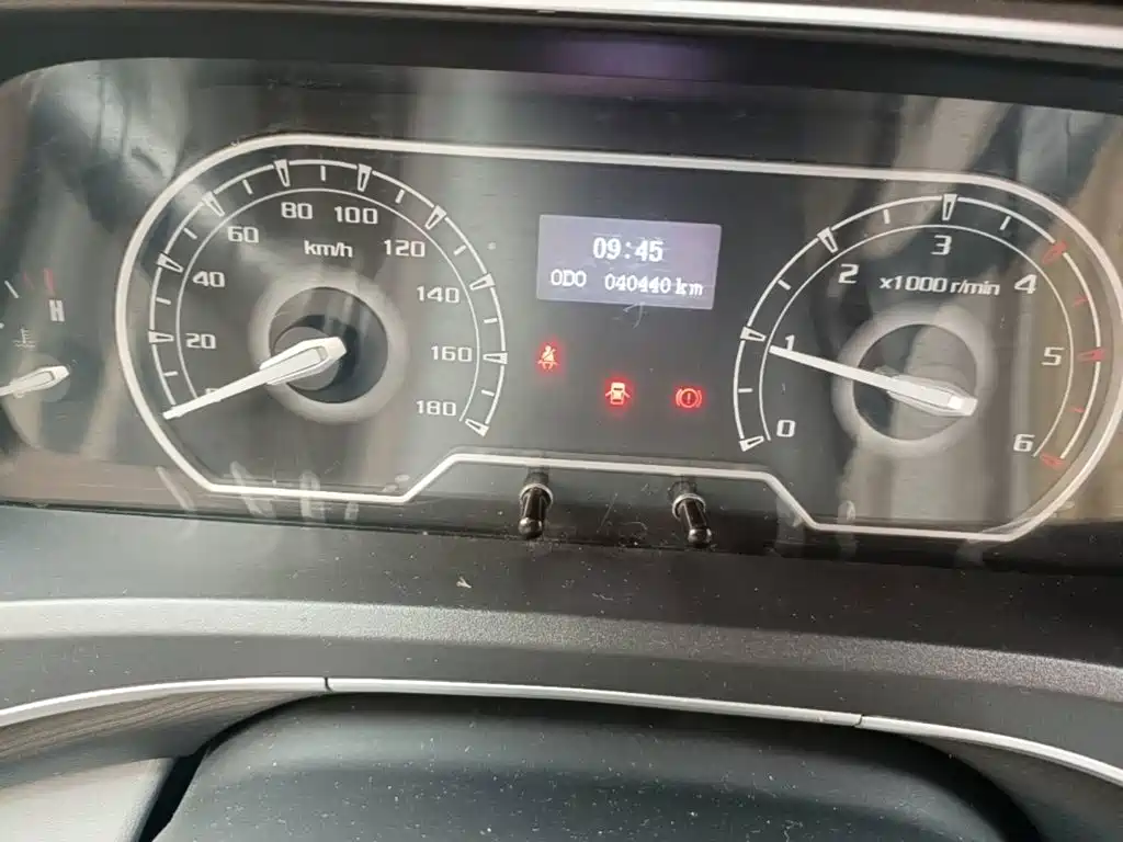 MAXUS V80 — миниатюра 12