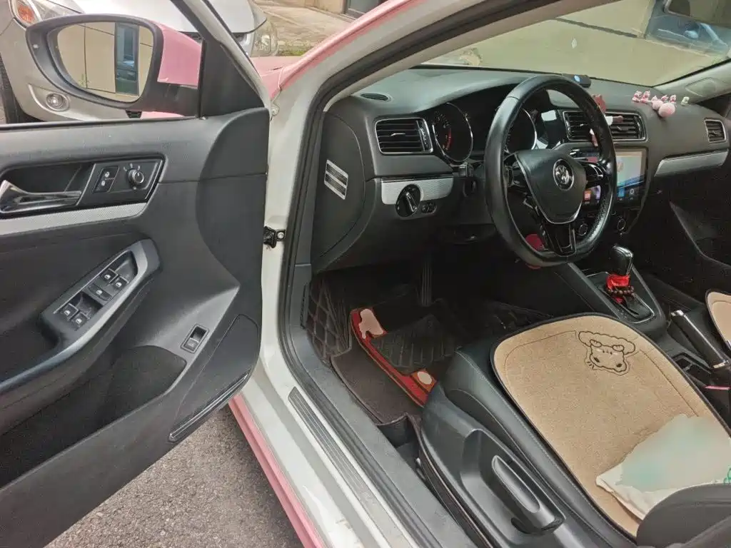 Volkswagen Sagitar — миниатюра 12