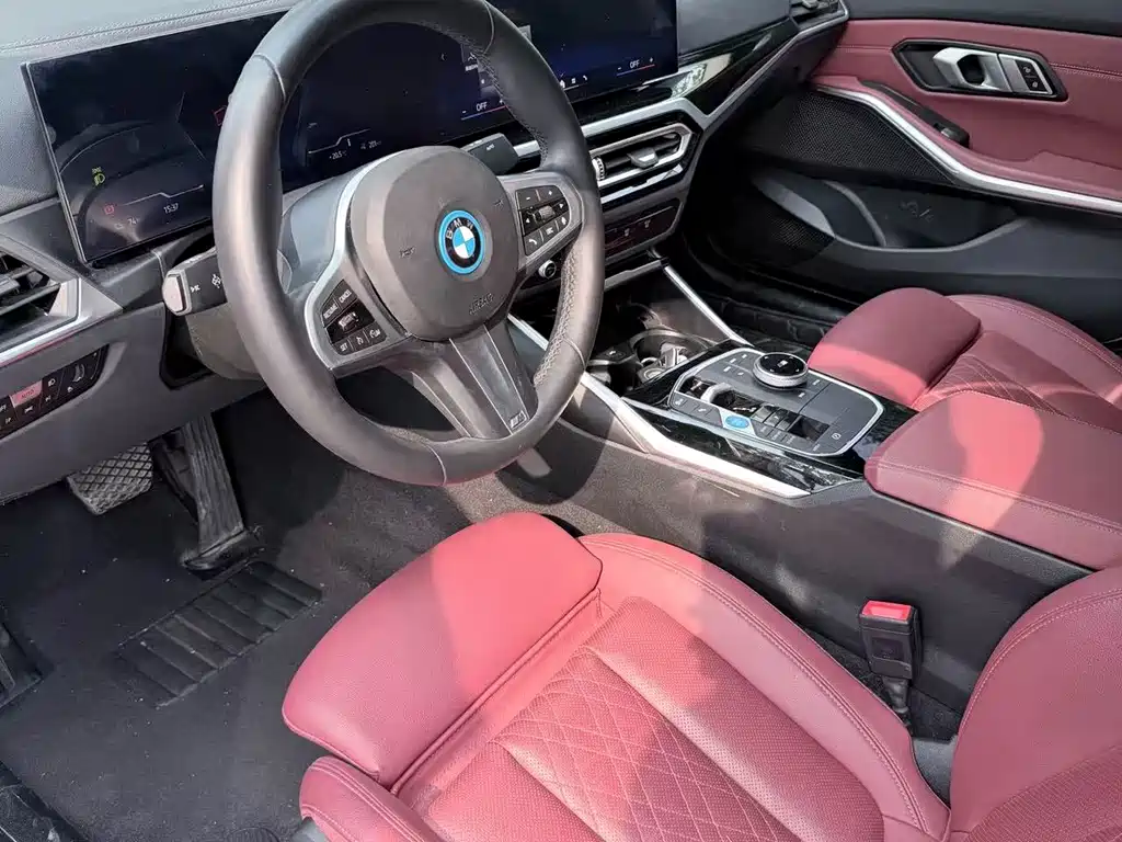 BMW i3 2022 eDrive 35 L