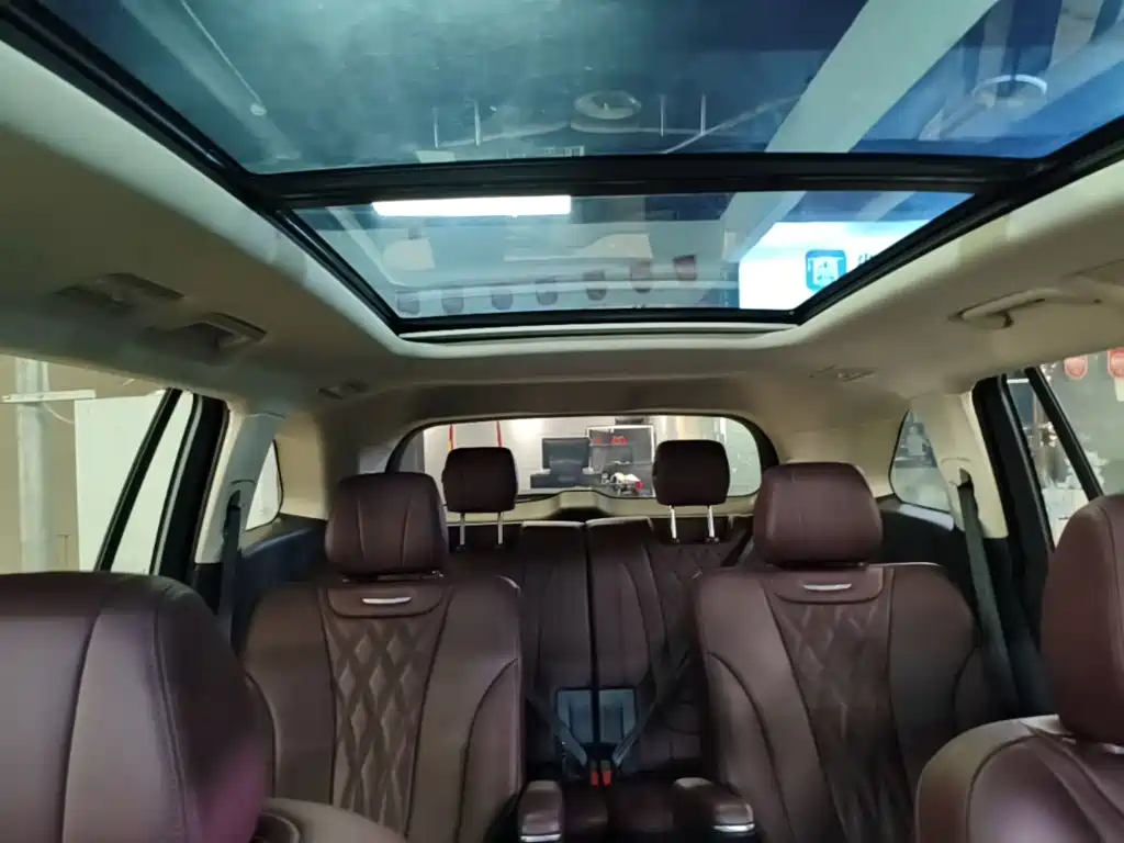 Hongqi Hongqi HS7 PHEV — миниатюра 18